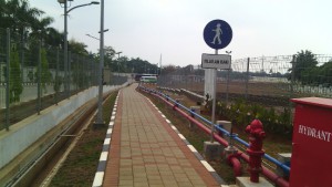 Jalur pejalan kaki